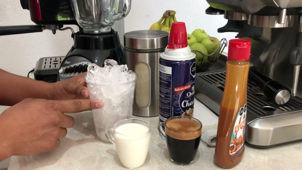 La Sencillez Como Clave Del Exito Del Frappe Receta Paso A Paso Karafecoffee