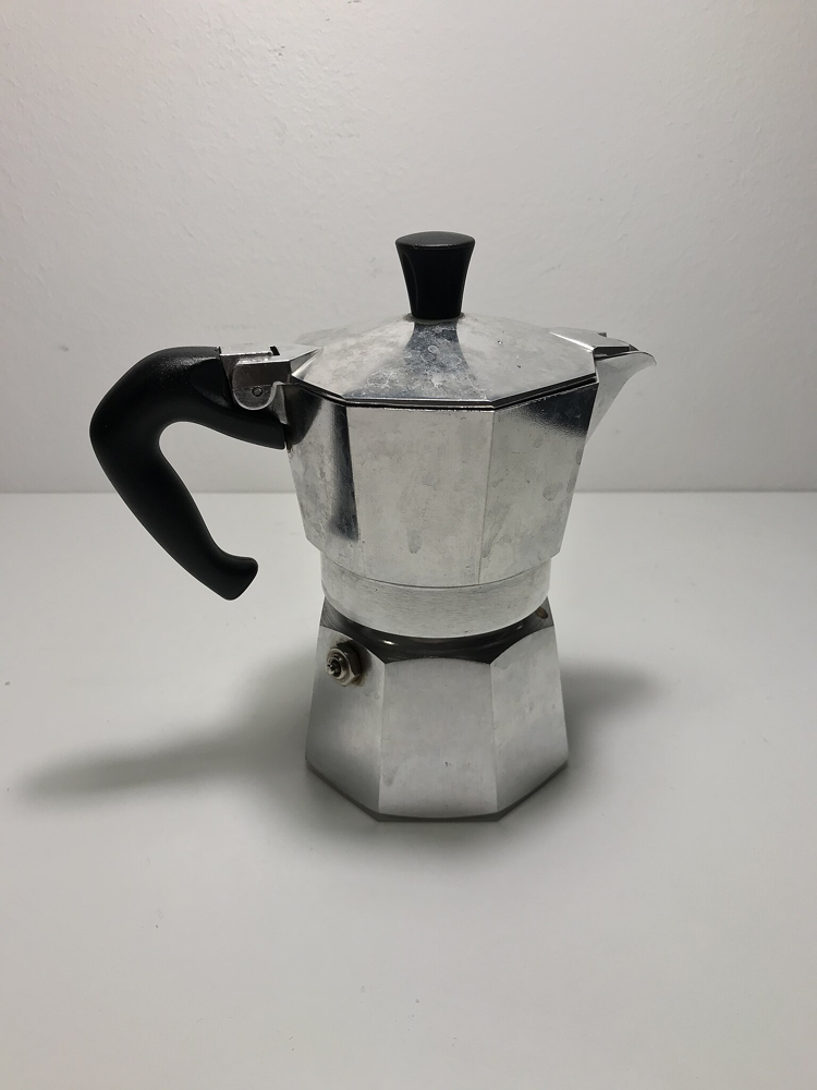 Cómo Limpiar la Cafetera Italiana Para un Café Perfecto - Guía Completa y Sin Errores 16 Mantenimiento Preventivo KarafeCoffee